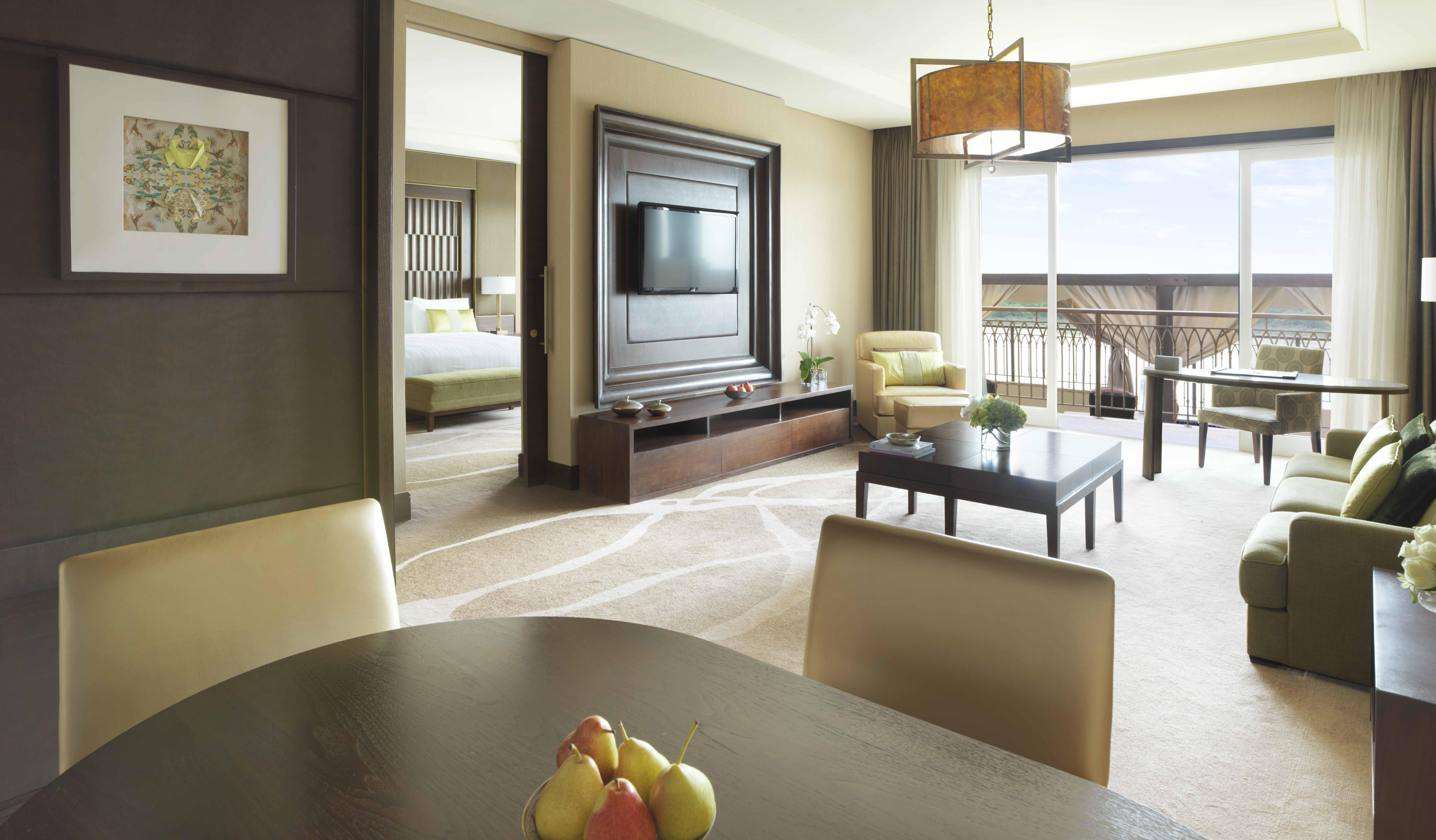 Anantara Eastern Mangroves Abu Dhabi Hotel Exterior photo A suite at the hotel