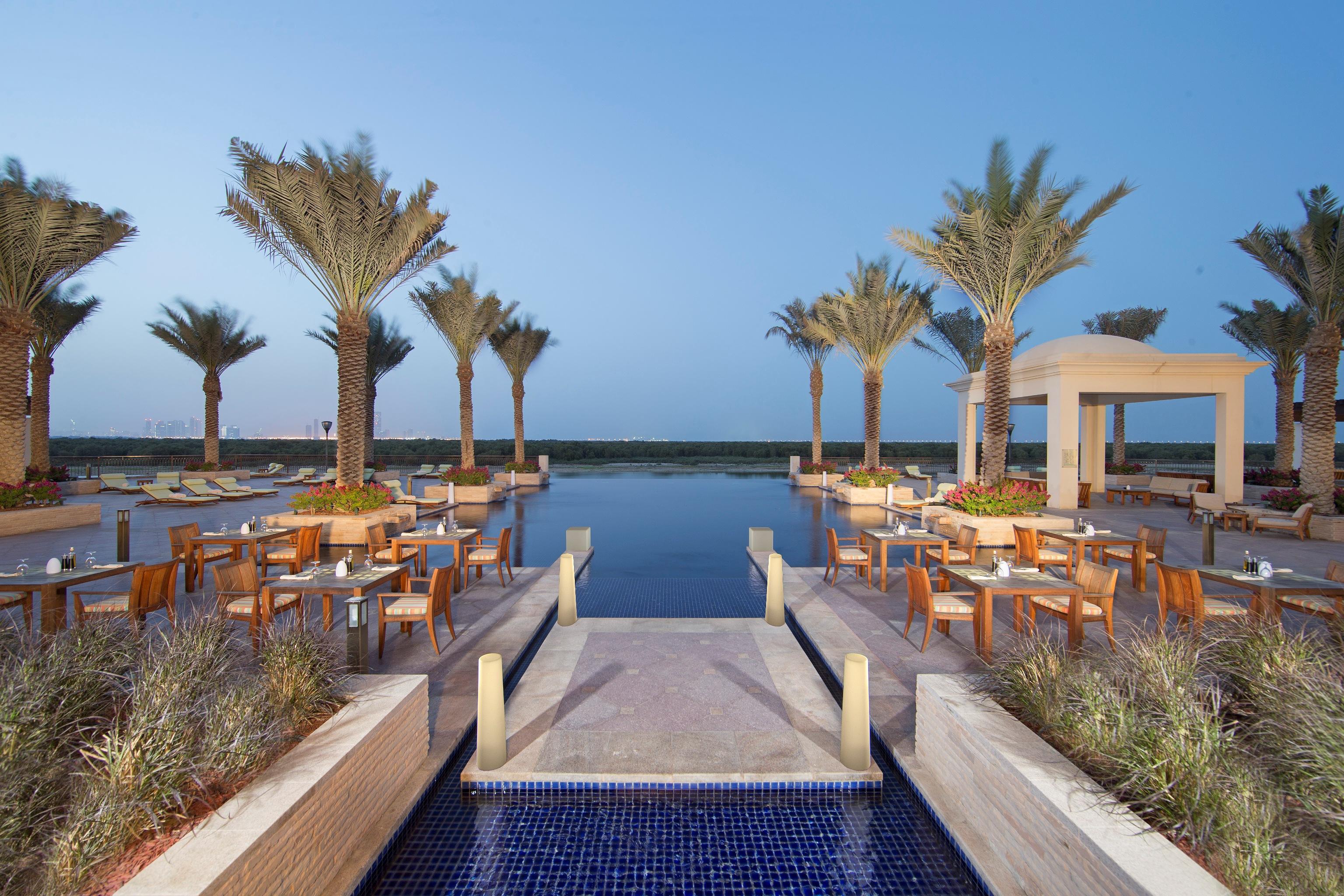 Anantara Eastern Mangroves Abu Dhabi Hotel Exterior photo The View